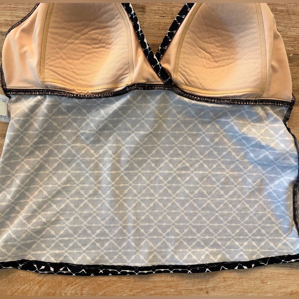 Lands' End Tankini Black and White Geometric Halter Top Skirted Swim Set, Sz 10 - Picture 14 of 15